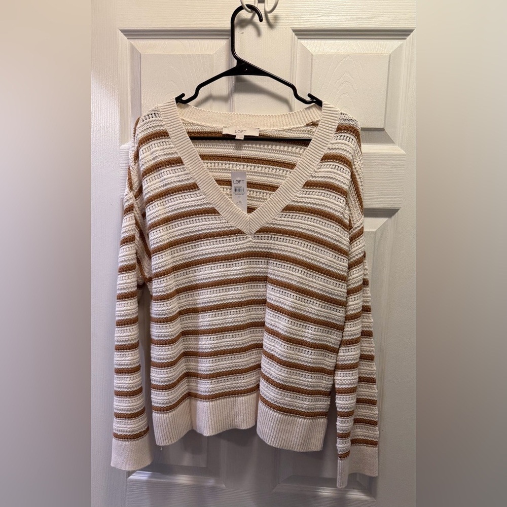 LOFT NWT V-Neck Knit Sweater